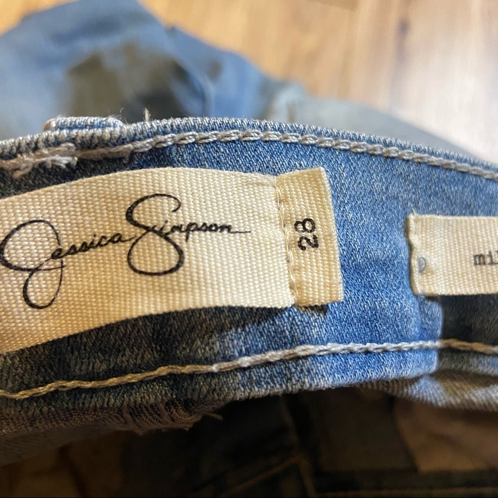 Jessica Simpson Mika Best Friend Cropped Jean 28 - Picture 6 of 9